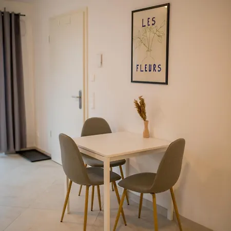Hugos Design House Am Waldrand - Ruhig & Modern Holiday home Bensheim