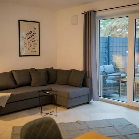 Hugos Design House Am Waldrand - Ruhig & Modern