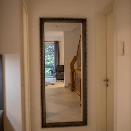 Hugos Design House Am Waldrand - Ruhig & Modern Casa vacanze Bensheim