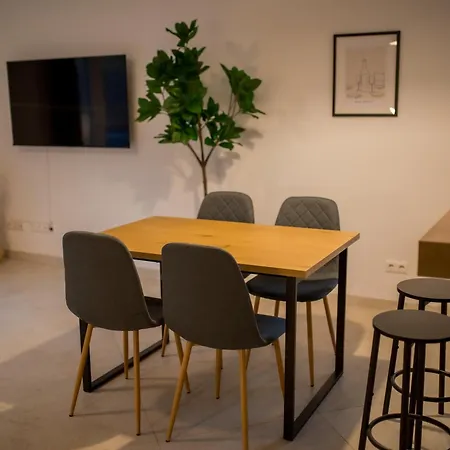Holiday home Hugos Design House Am Waldrand - Ruhig & Modern *