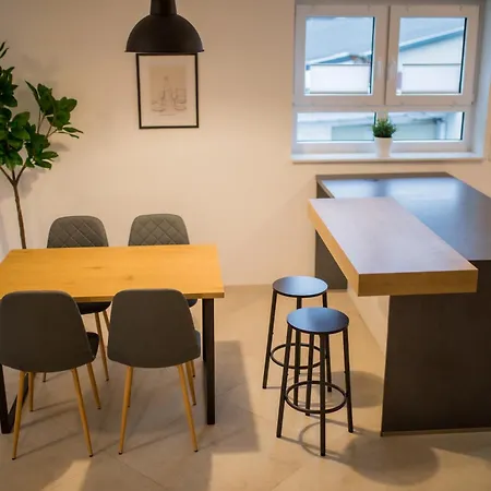 Holiday home Hugos Design House Am Waldrand - Ruhig & Modern