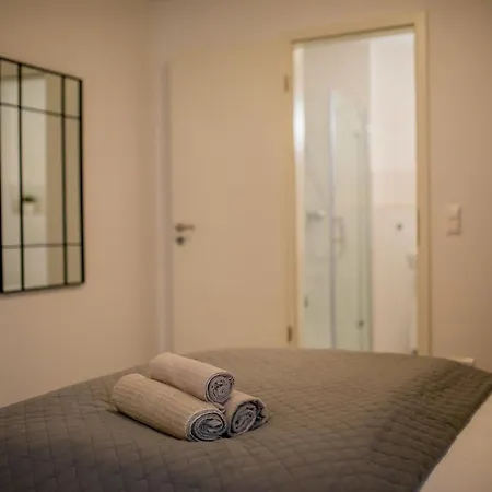 Holiday home Hugos Design House Am Waldrand - Ruhig & Modern *