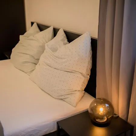 Holiday home Hugos Design House Am Waldrand - Ruhig & Modern Bensheim