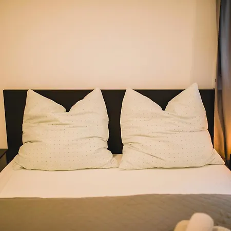 Holiday home Hugos Design House Am Waldrand - Ruhig & Modern Bensheim
