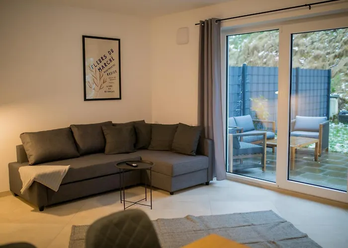 Hugos Design House Am Waldrand - Ruhig & Modern