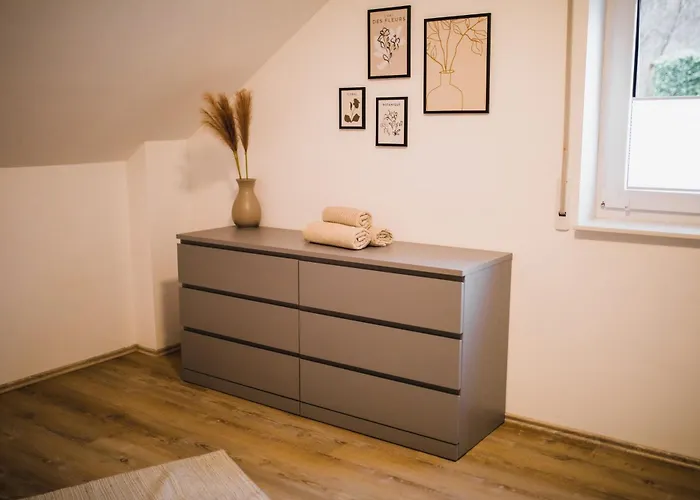 Hugos Design House Am Waldrand - Ruhig & Modern *