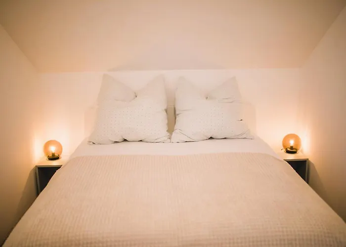 Hugos Design House Am Waldrand - Ruhig & Modern