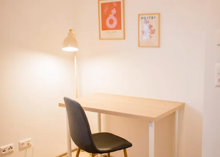 Hugos Design House Am Waldrand - Ruhig & Modern Nyaraló